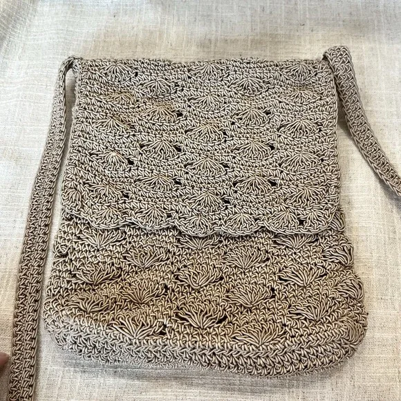 Frankie & Johnnie Beige Crossbody‎ Purse - Picture 9 of 9